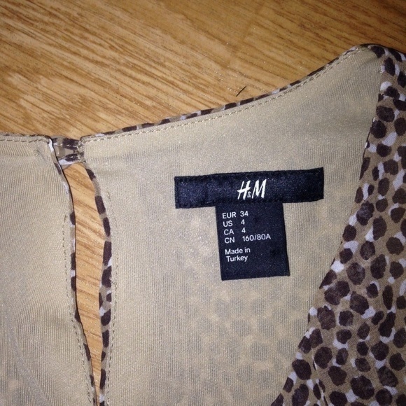 H&M Women's  US 4 Animal Print Beige Brown Dress‎ - Picture 3 of 7